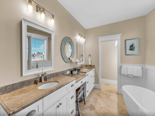Anna Maria Direct Bay Front Luxury Vacation Home - Boat Dock